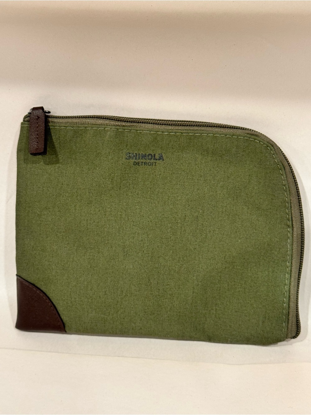 Shinola Detroit American Airlines Olive Green Toiletry Bag Limited Edition‎ New